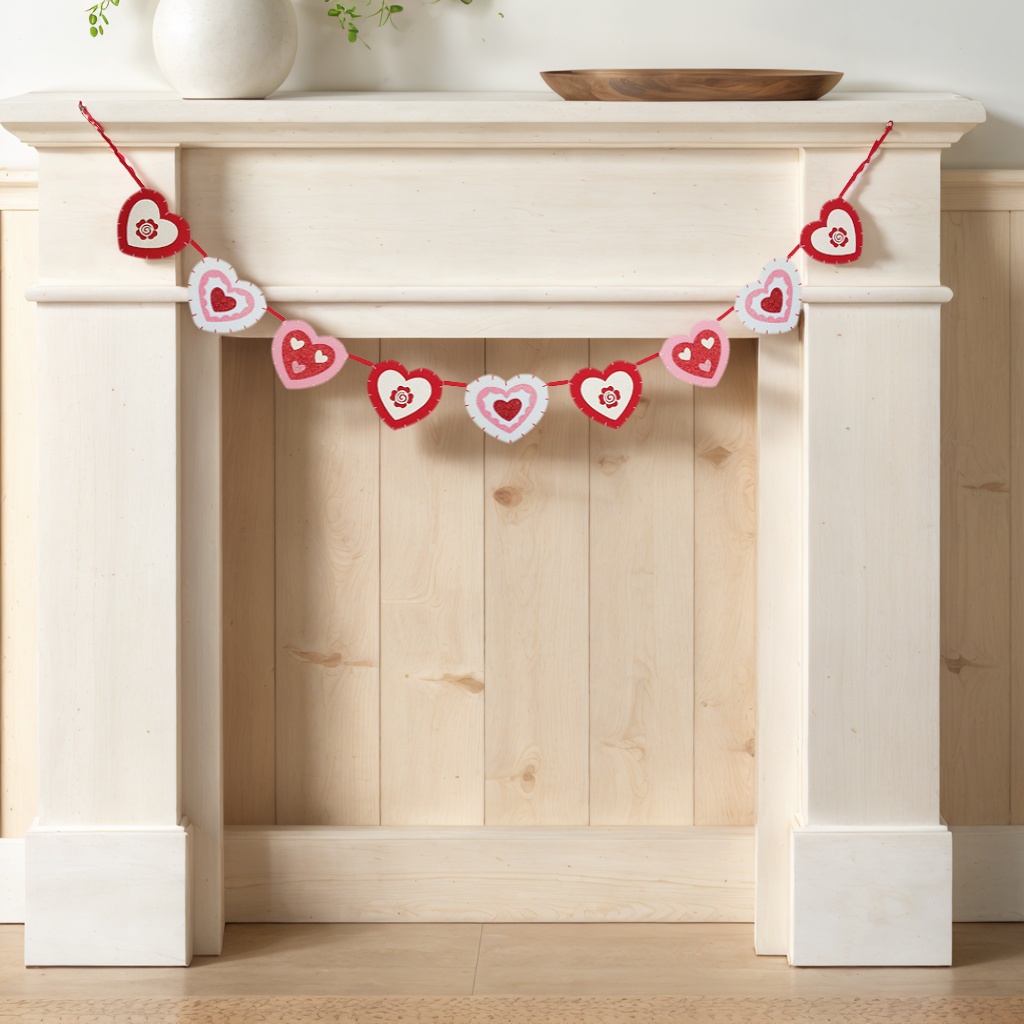 Valentine's Day Hanging Ornament Valentine Decorations Felt Banner